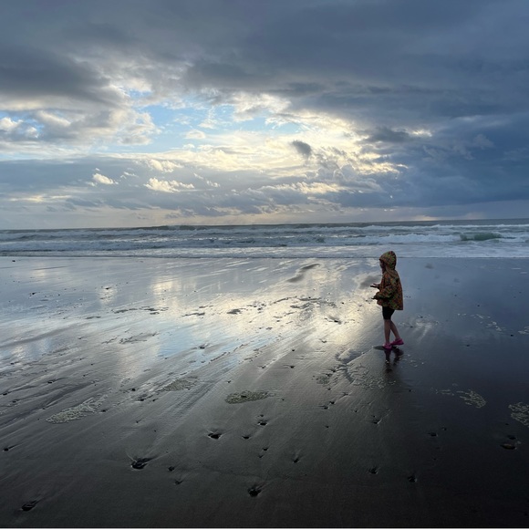 Meet your Posher - Picture 1 of 1